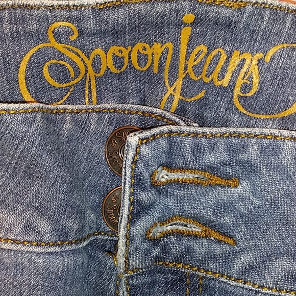 Jeans - Picture 2 of 3